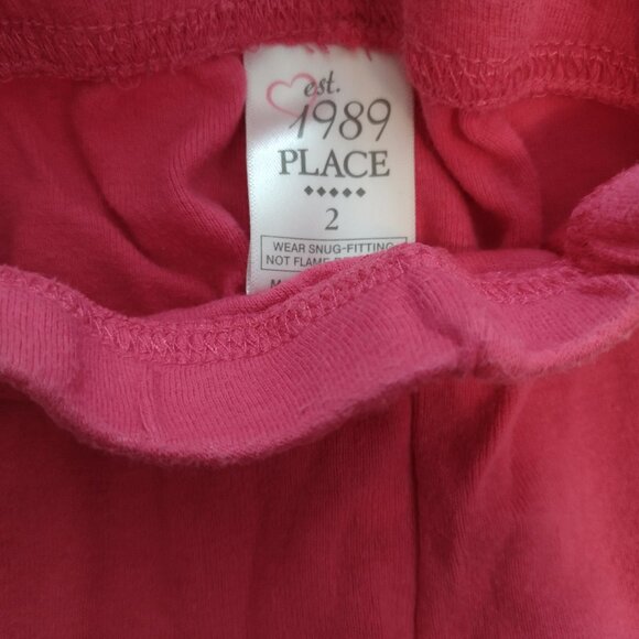 Three pairs of long pants and one pair of pretty pink shorts, size 2T and 3T - Picture 9 of 13